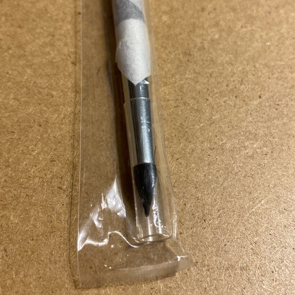 Bare Escentuals Double ended precision brush. New. - Picture 3 of 3